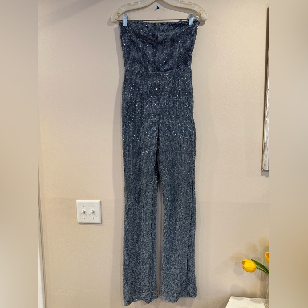 🔥Wild fable Elegant Sequin Blue Silver Strapless Jumpsuit Sz XS🔥